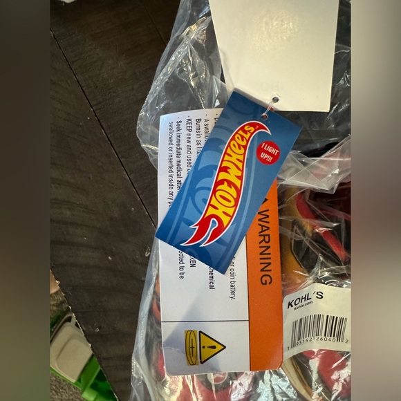 New Hot Wheels light up sneakers Toddler Boy Sz 9 Red Black Race cars 9T - Picture 8 of 14